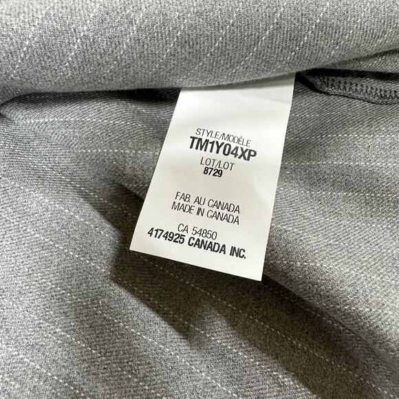 Twenty Montreal Men's Button Up Short Sleeve Grey Shirt NWT Size S Pinstripe - Picture 6 of 9